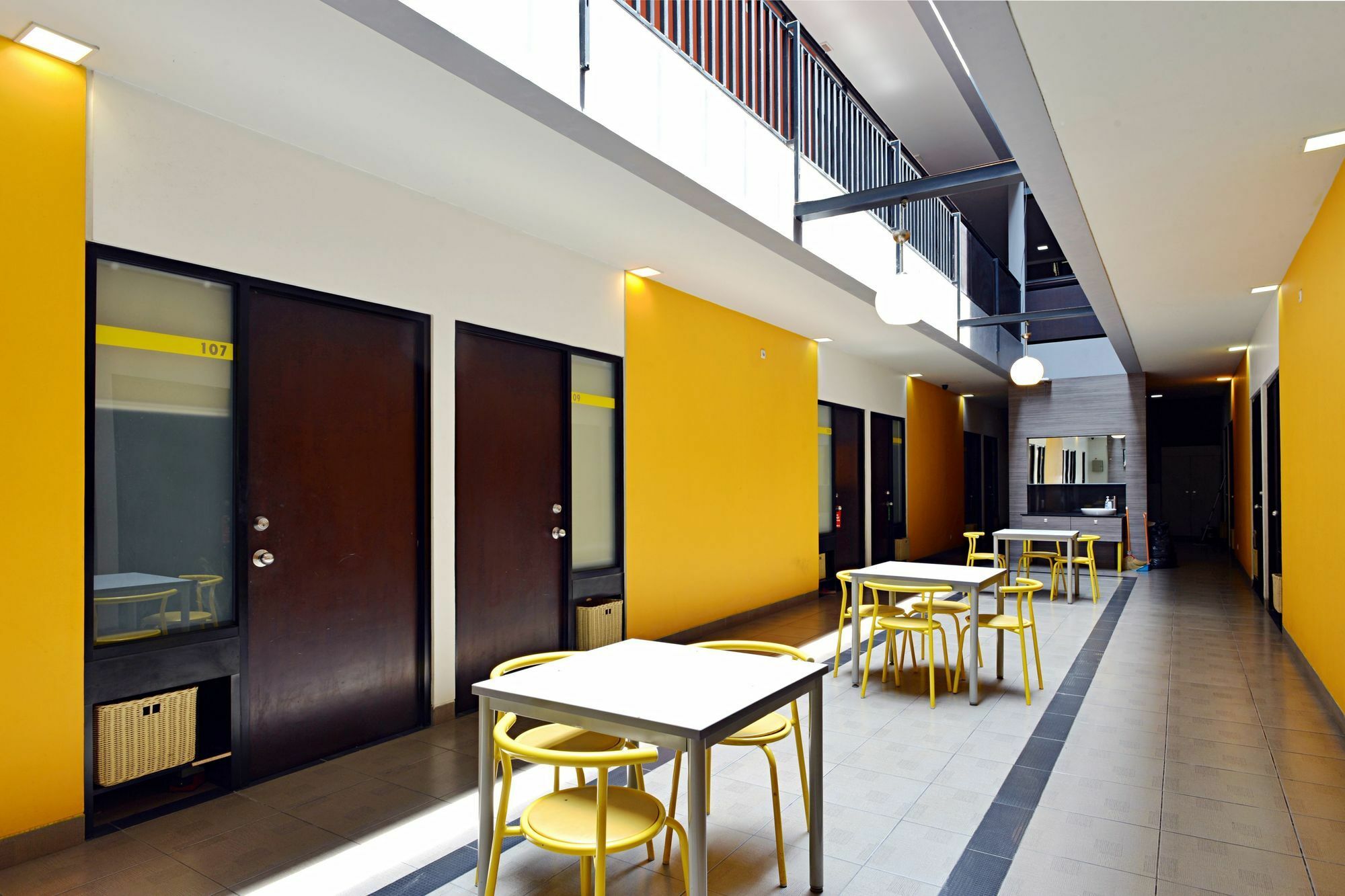 Zen Rooms Setiabudi Barat Jakarta Exterior foto